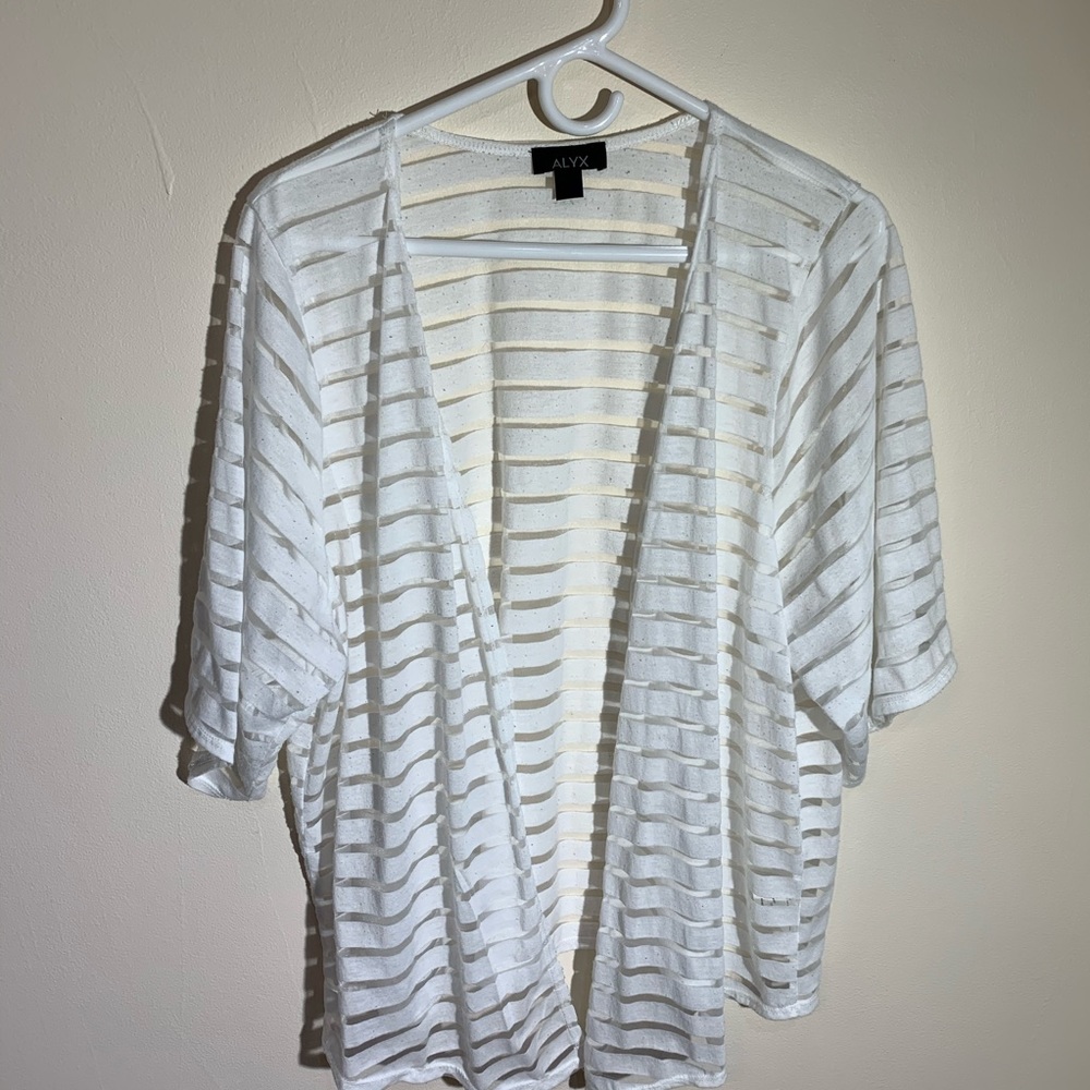 Ladies 1X lightweight summer white jacket. SheerA8